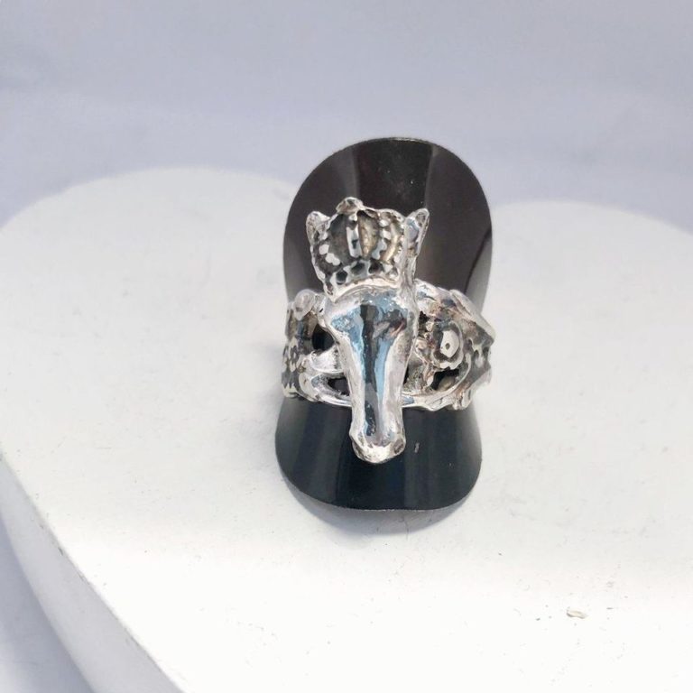Ring Soulmate "Crowned" silver – Maria Wolmestam