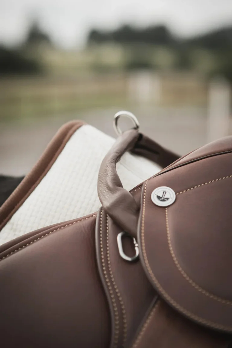 Sadelremsskydd airbag Läder – Lippo