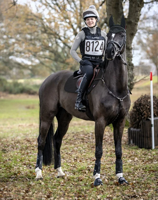 Nummerlappshållare Fälttävlan BIB – LeMieux