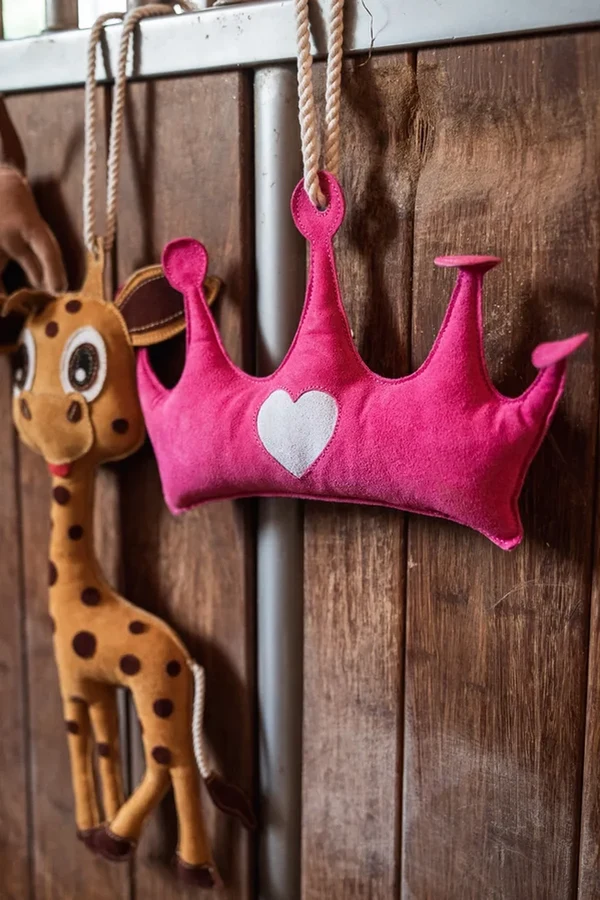 Hästleksak Krona – Horse Guard